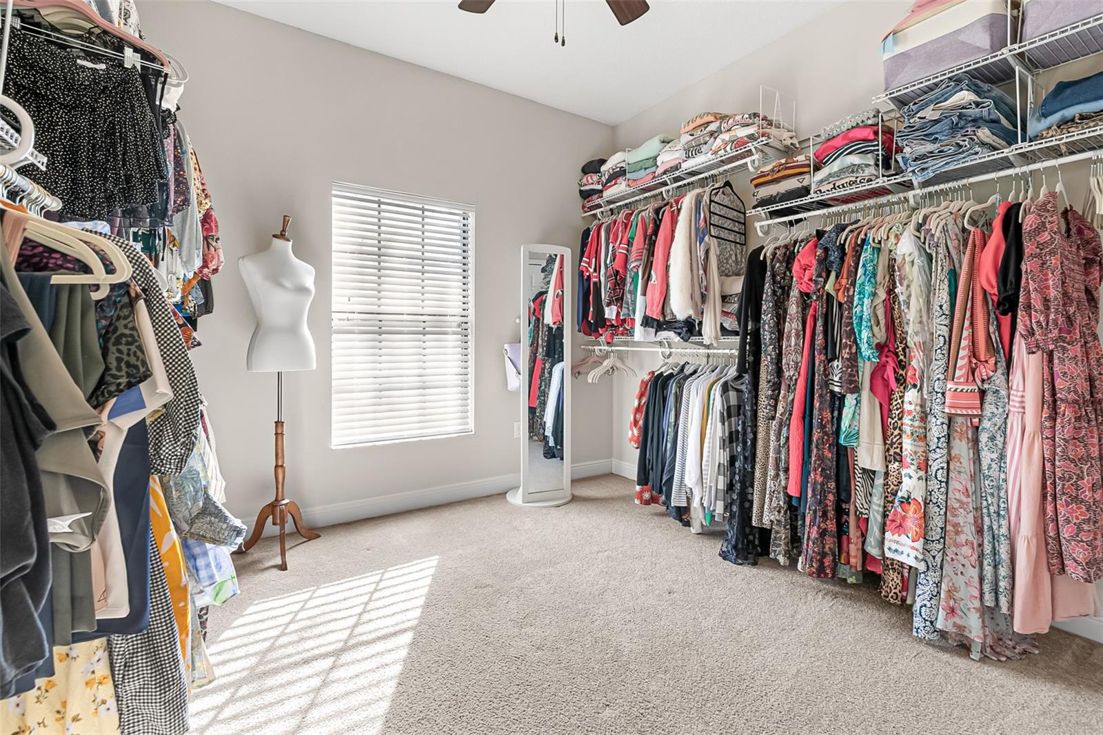 RIVIERA BELLA UN 02B - Residential