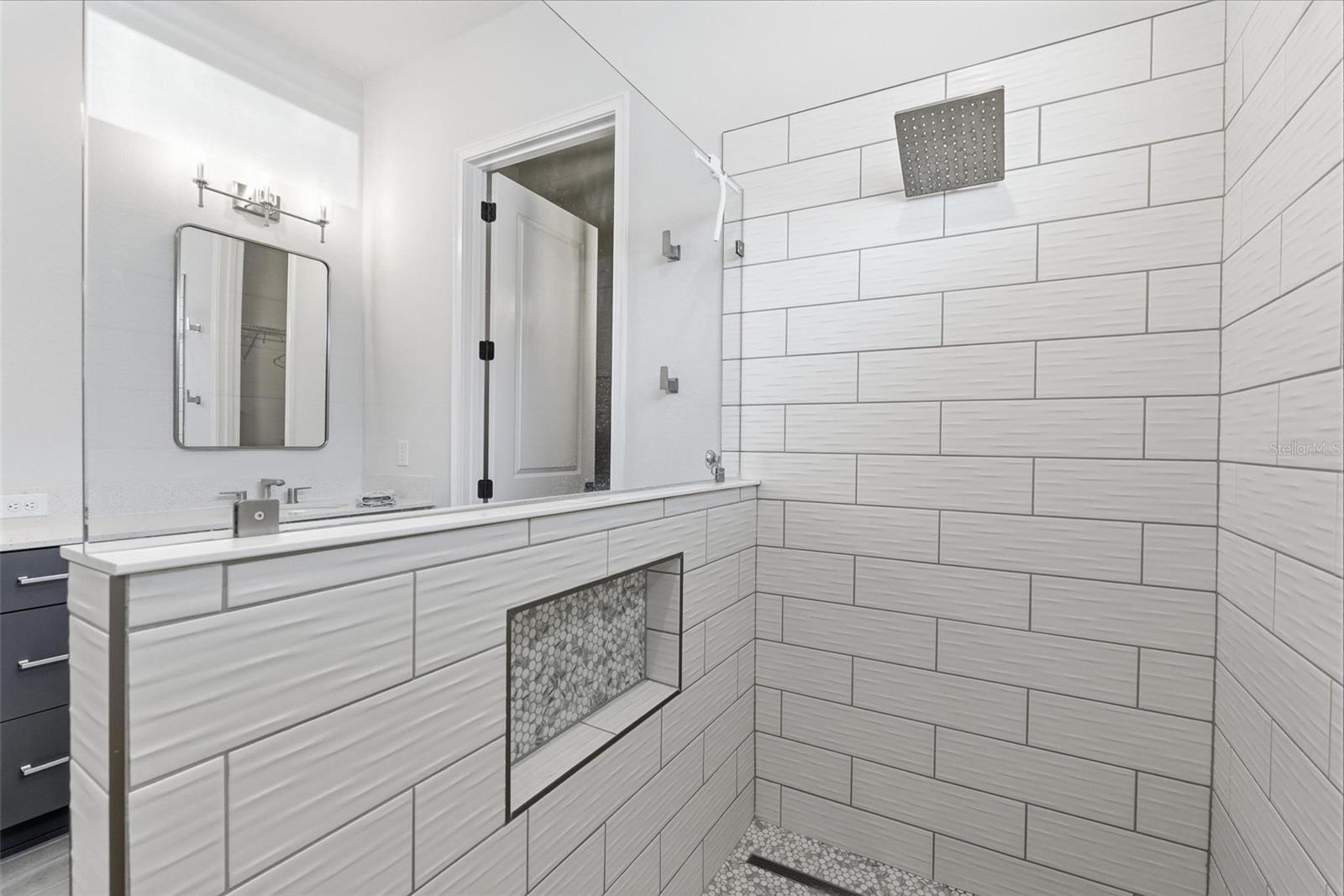 MOSAIC PH 2 - Residential