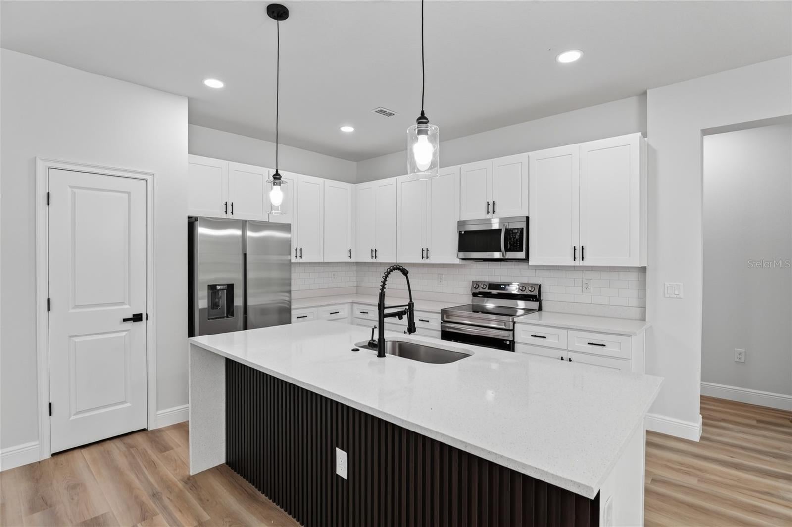 184 LINDER DRIVE