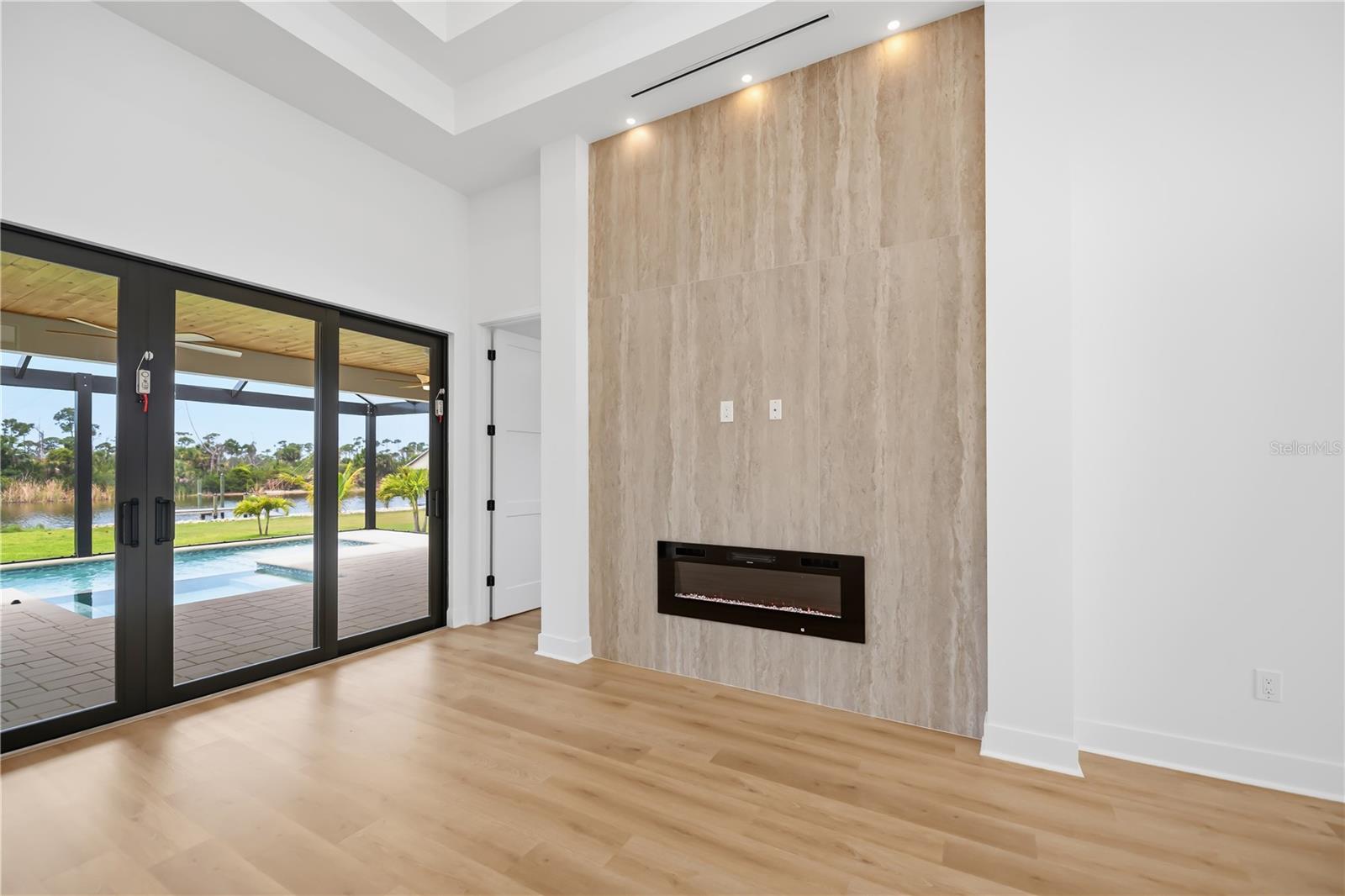 PORT CHARLOTTE SEC 94 01 - Residential