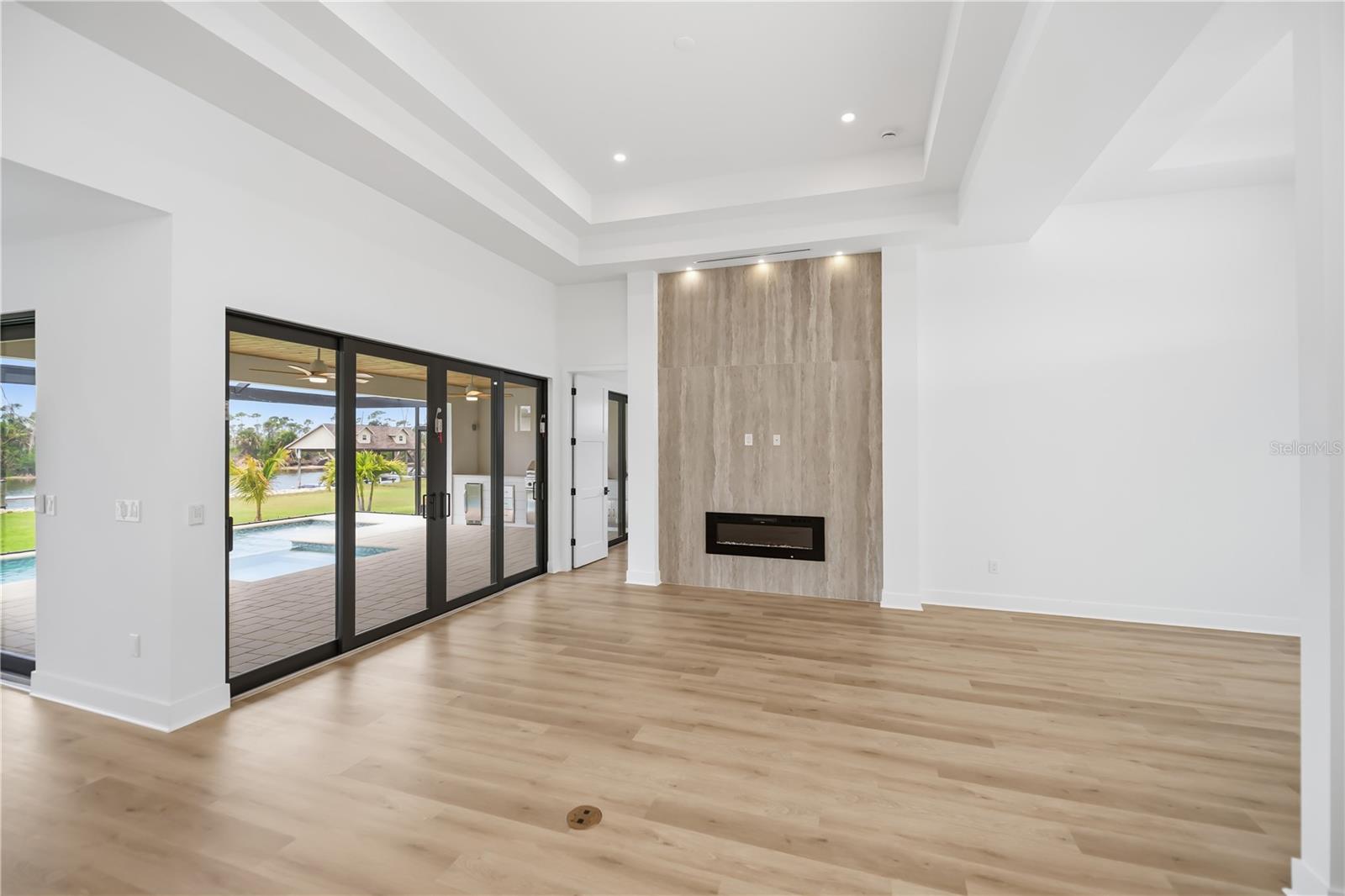 PORT CHARLOTTE SEC 94 01 - Residential