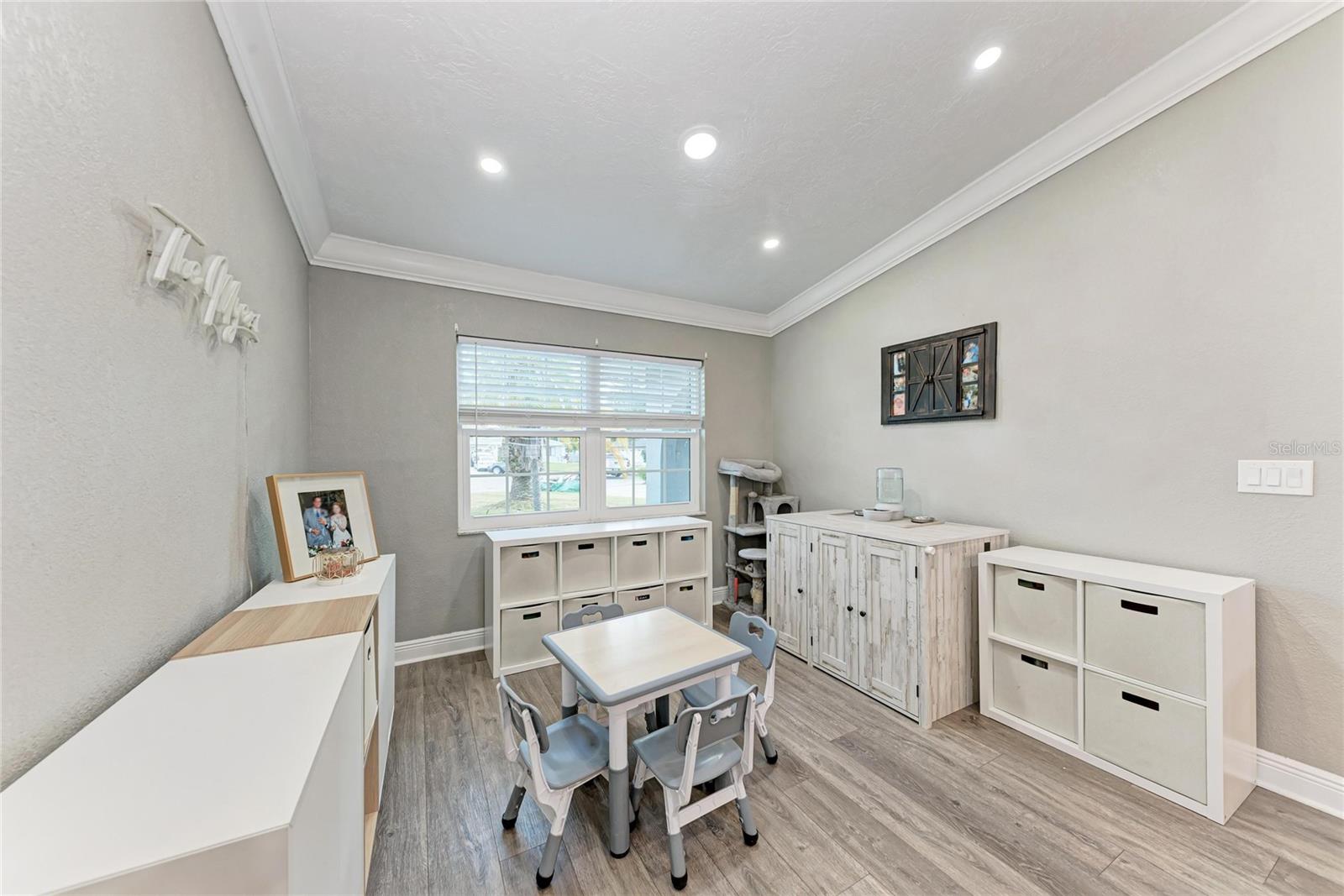 GLENBROOKE III - Residential