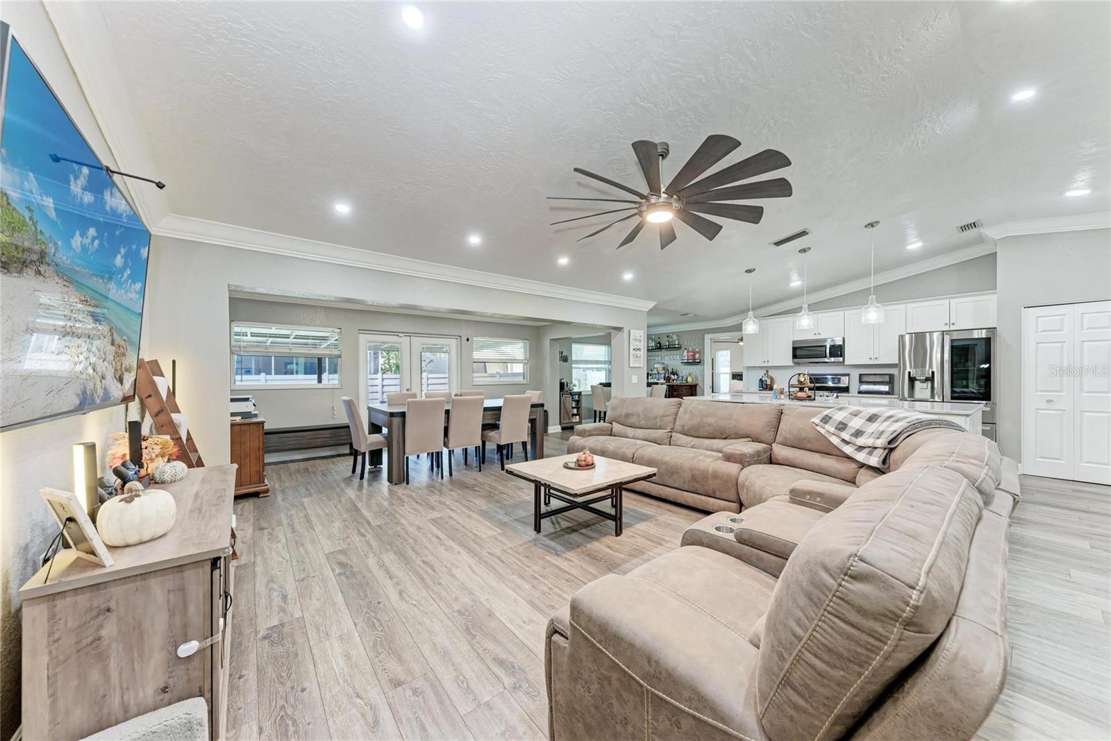 GLENBROOKE III - Residential