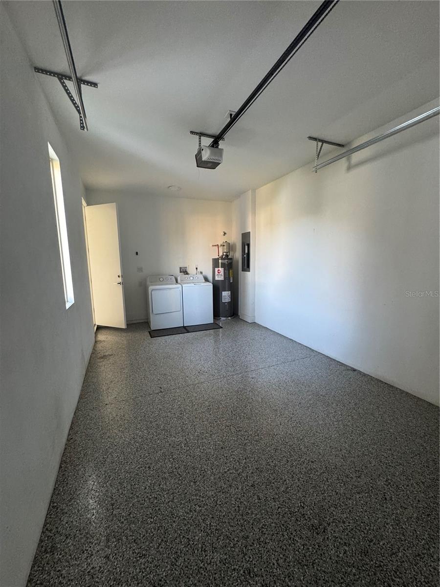 PALM COAST SEC 33 - Residential Lease