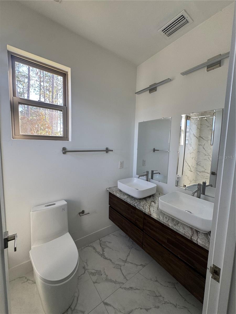 PALM COAST SEC 33 - Residential Lease