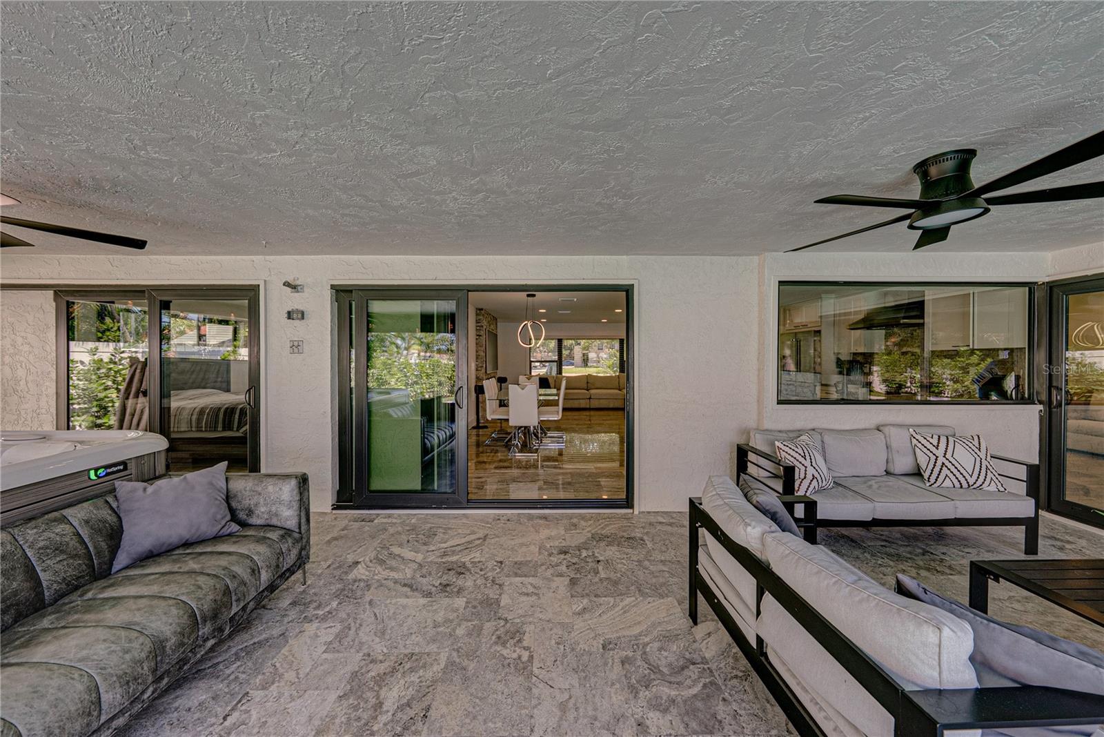 BROADWATER - Residential