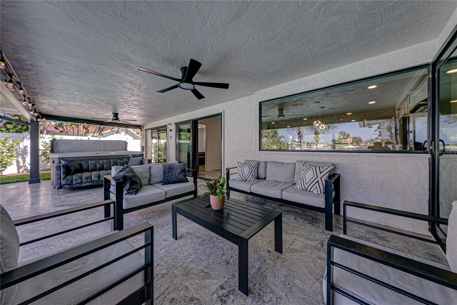 BROADWATER - Residential