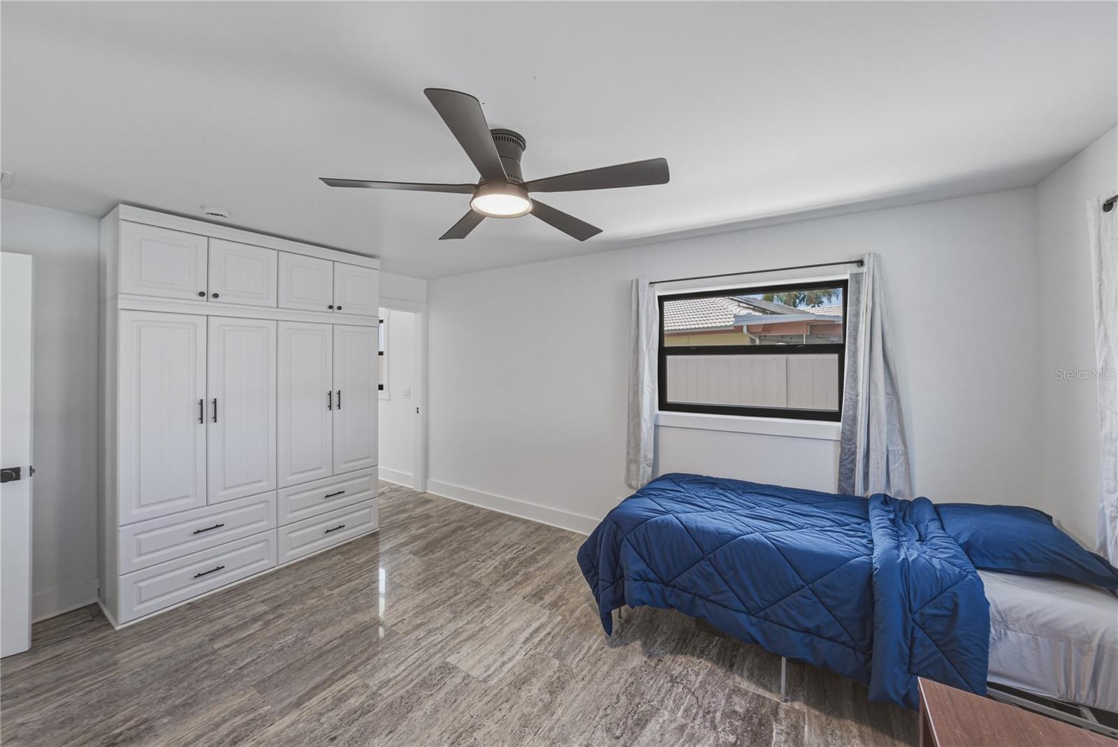 BROADWATER - Residential