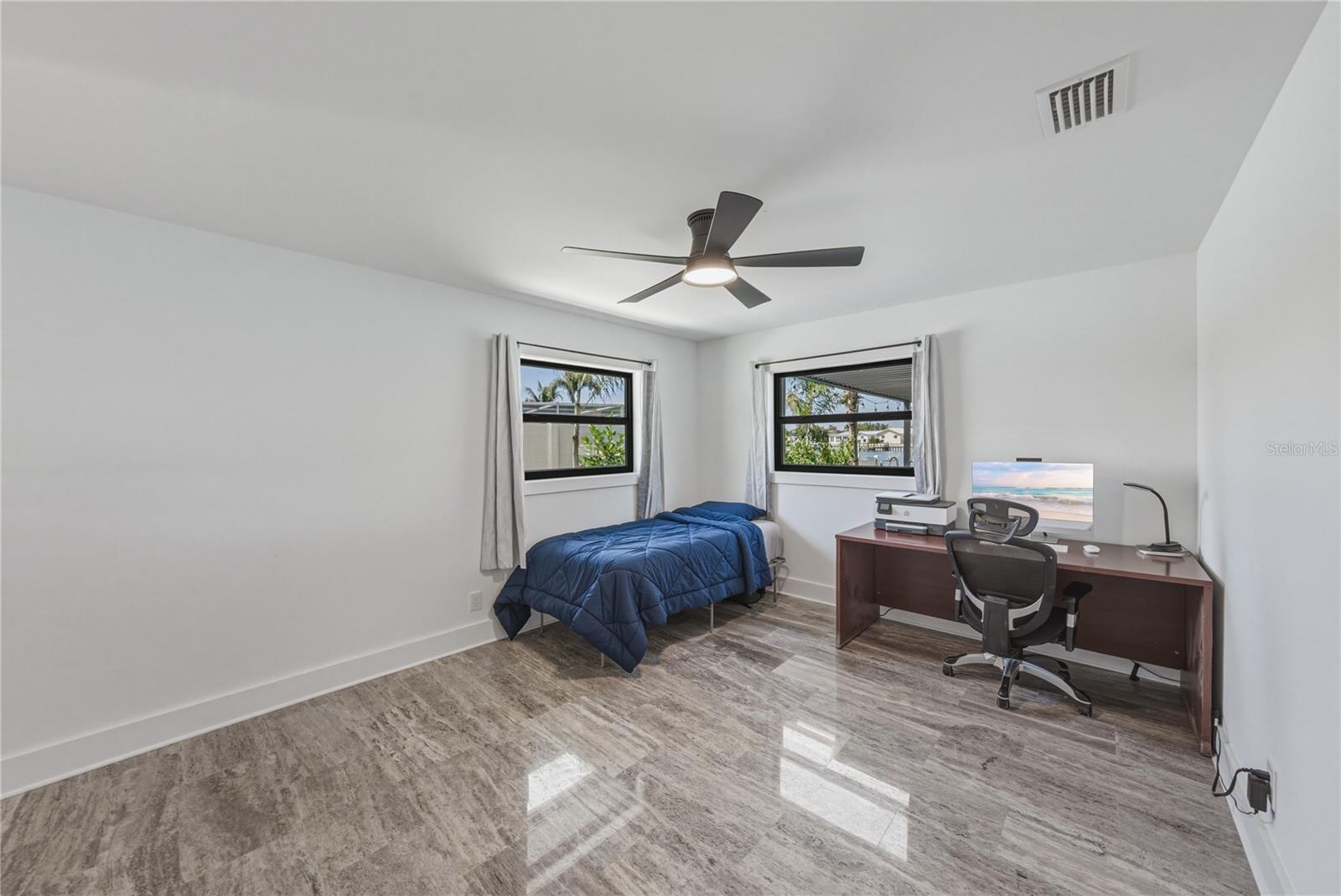 BROADWATER - Residential