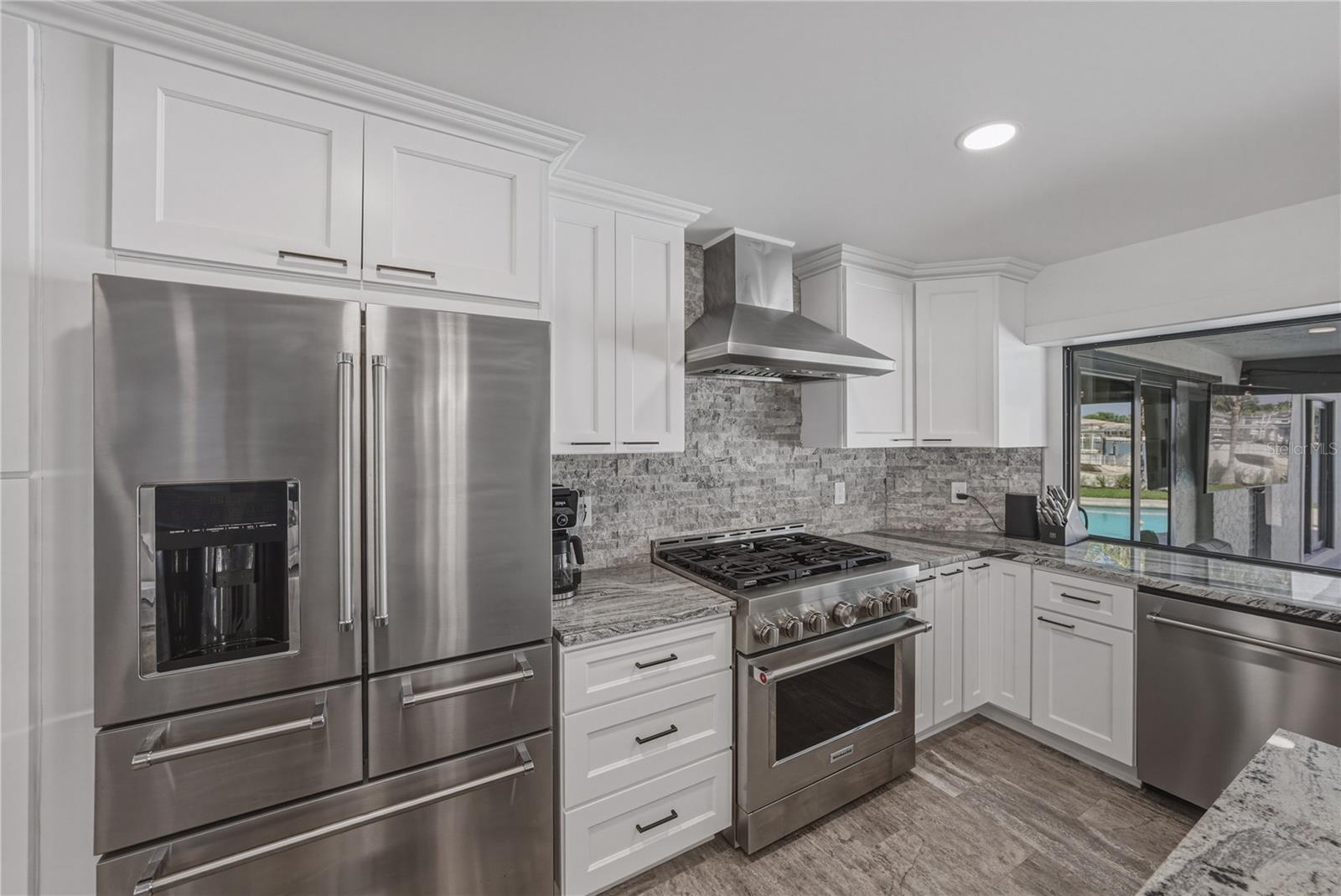 BROADWATER - Residential