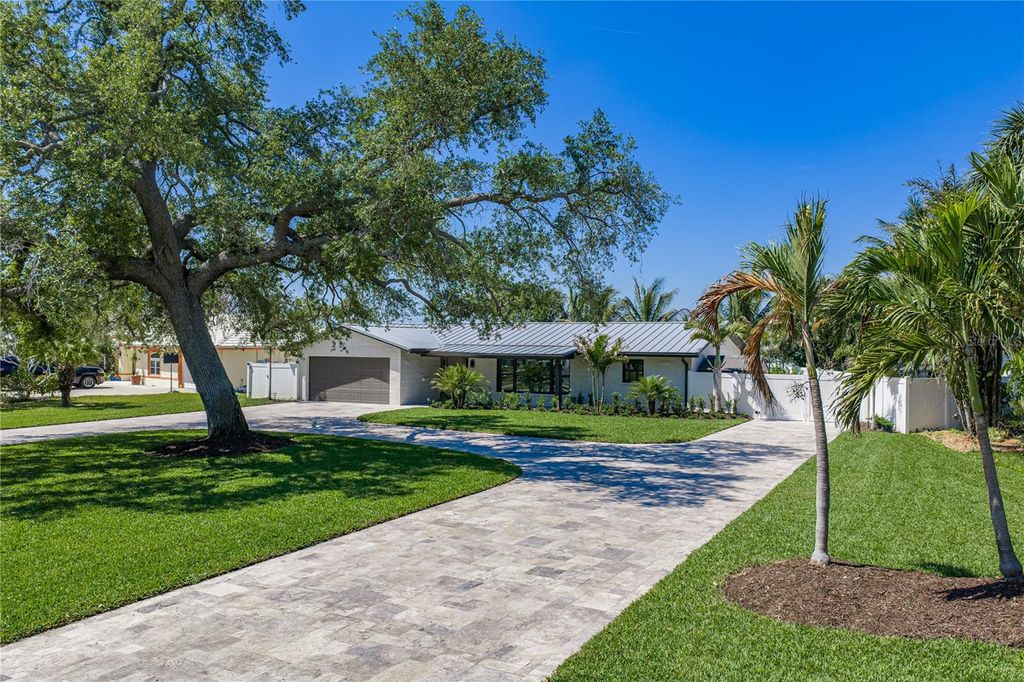 Photo of 4201 37th Street S, St Petersburg, FL 33711 (MLS # TB8500233)