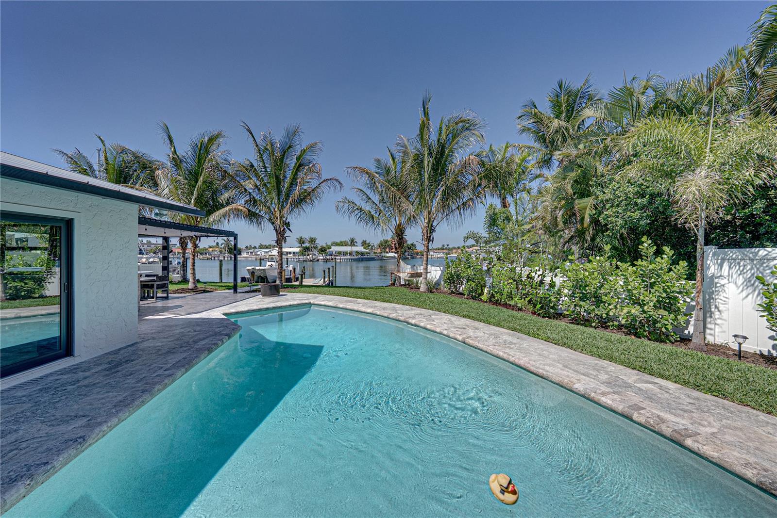 BROADWATER - Residential