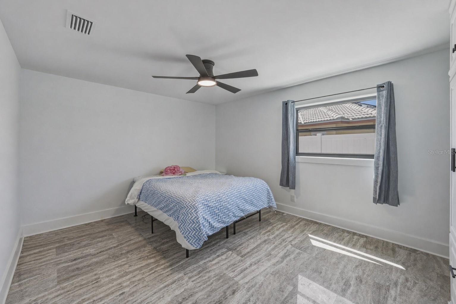 BROADWATER - Residential
