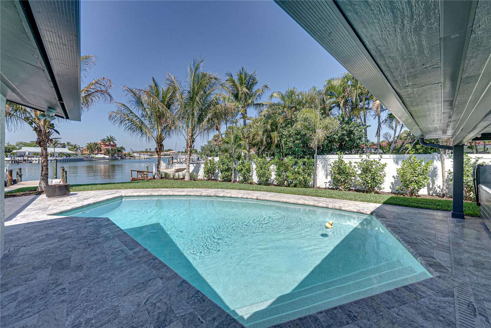 BROADWATER - Residential