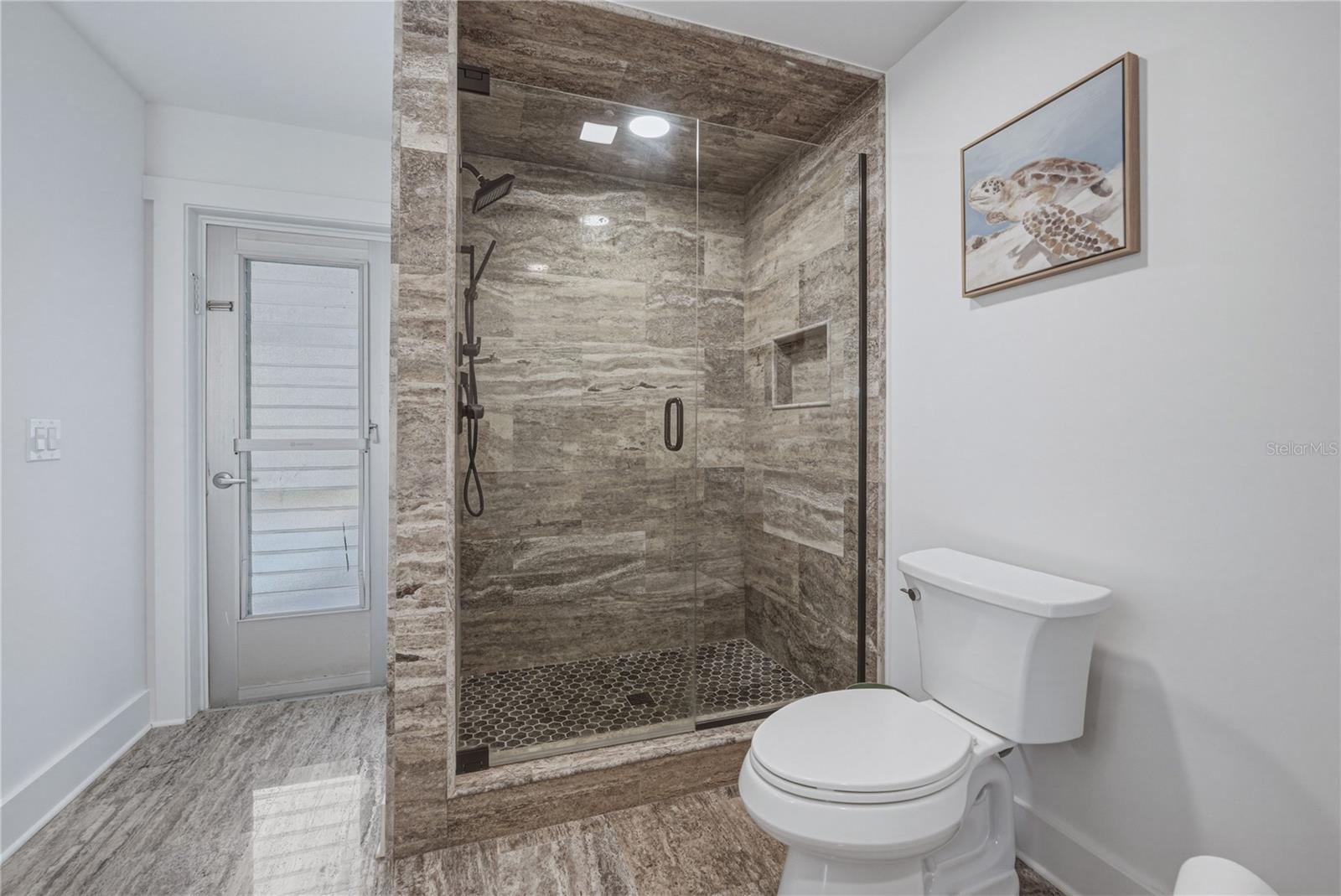 BROADWATER - Residential