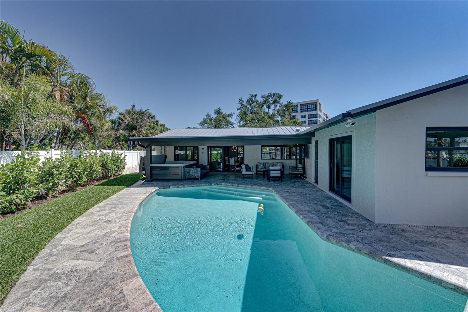 BROADWATER - Residential