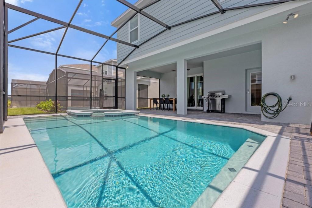 WINDSOR CAY - Residential