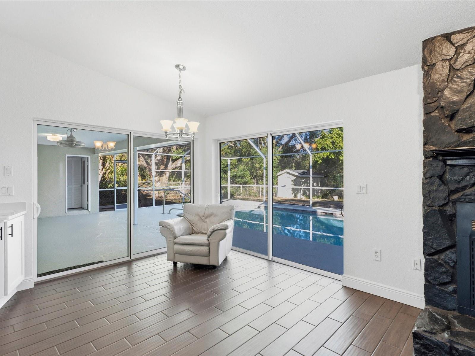 SPRING HILL - Residential