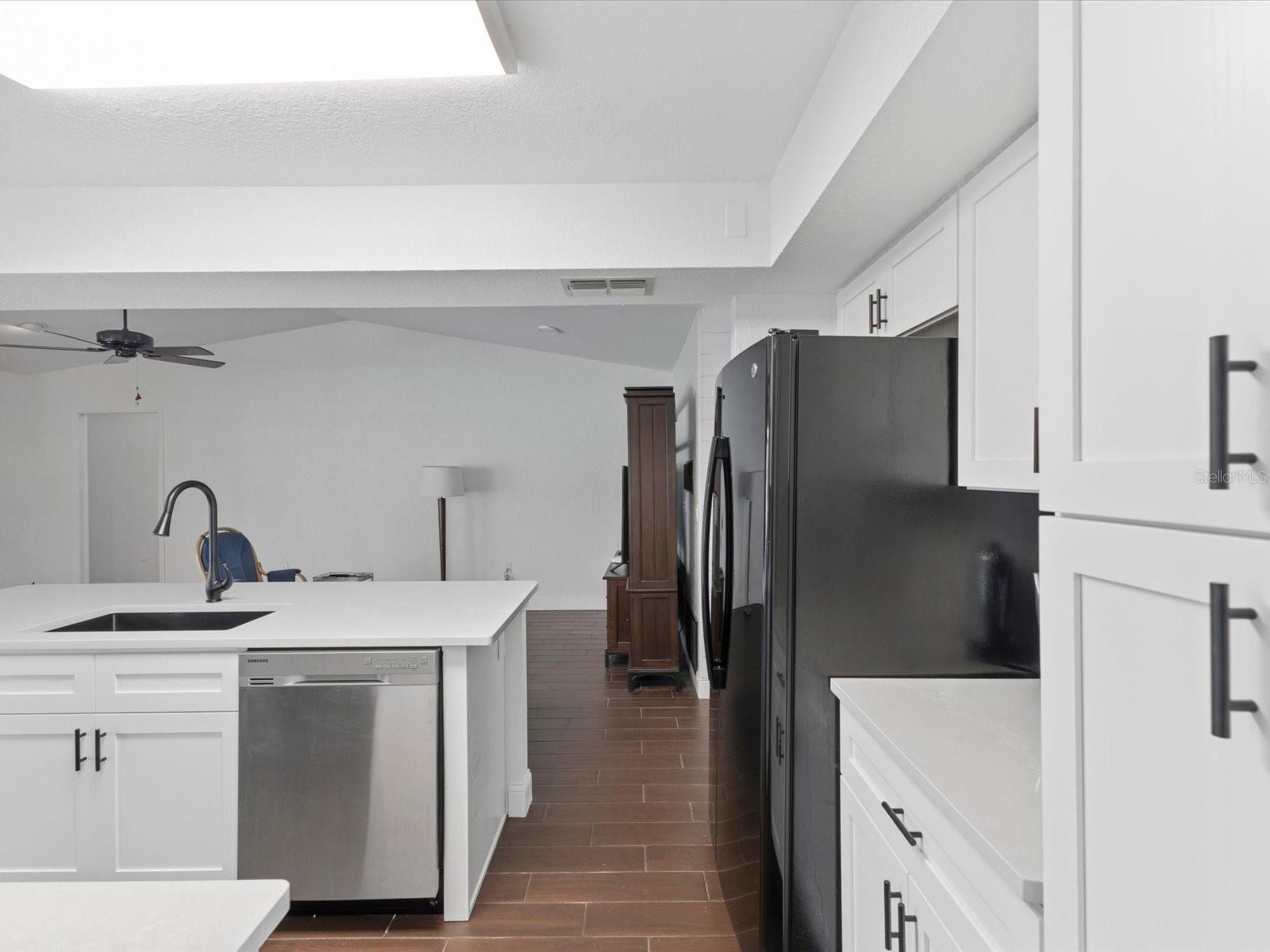 SPRING HILL - Residential