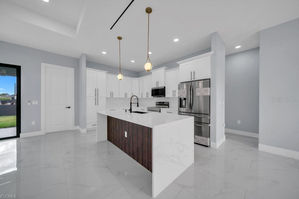 LEHIGH ACRES - Residential