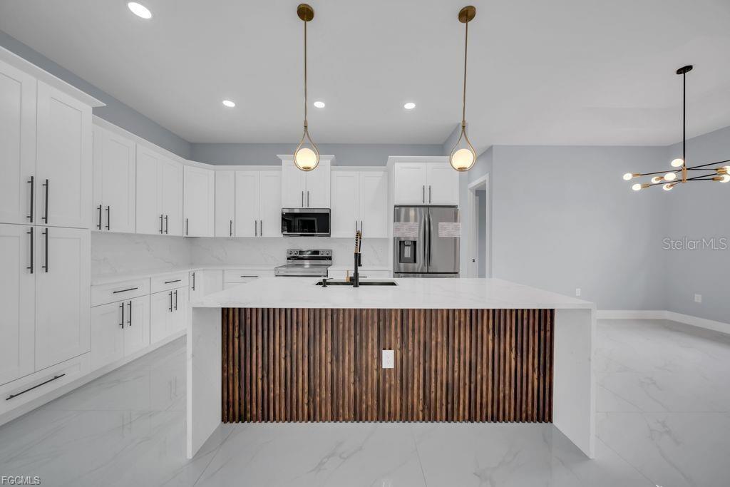 LEHIGH ACRES - Residential