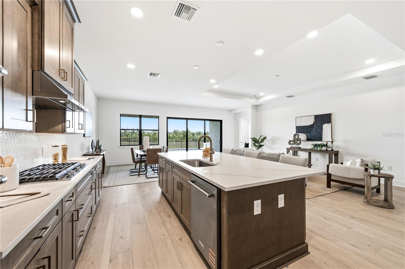 OAKBEND AT WELLEN PARK - Residential