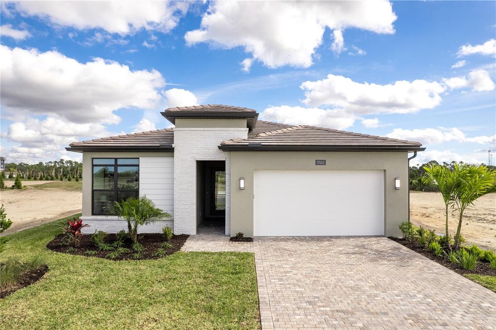 Photo of 19162 Roble Court, Venice, FL 34293 (MLS # A4673878)