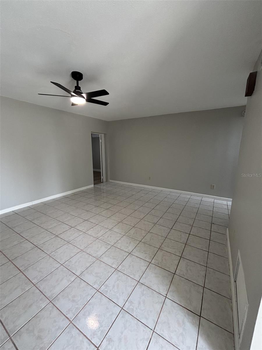 PARKWOOD VILLAGE - Residential Lease