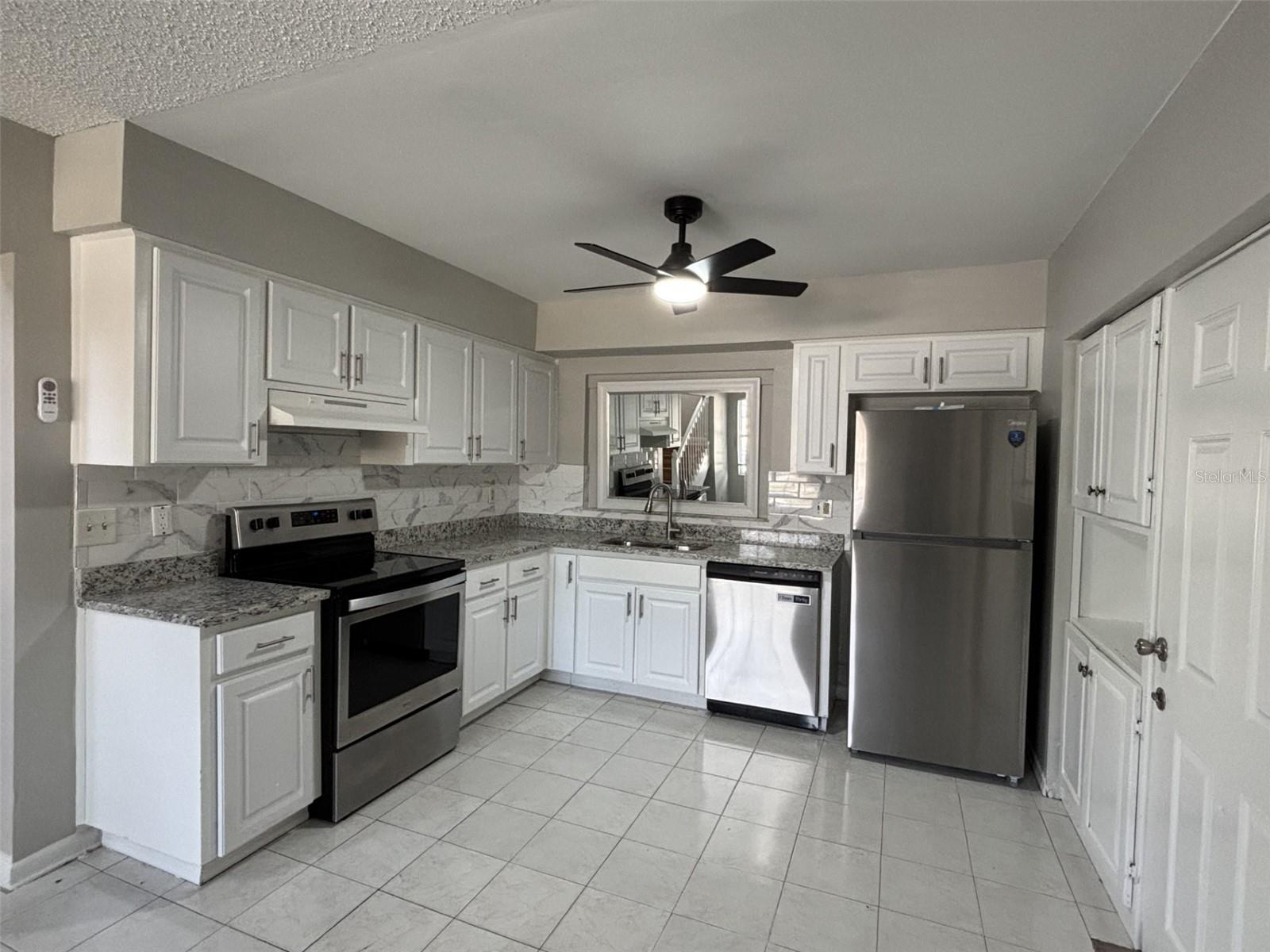 PARKWOOD VILLAGE - Residential Lease