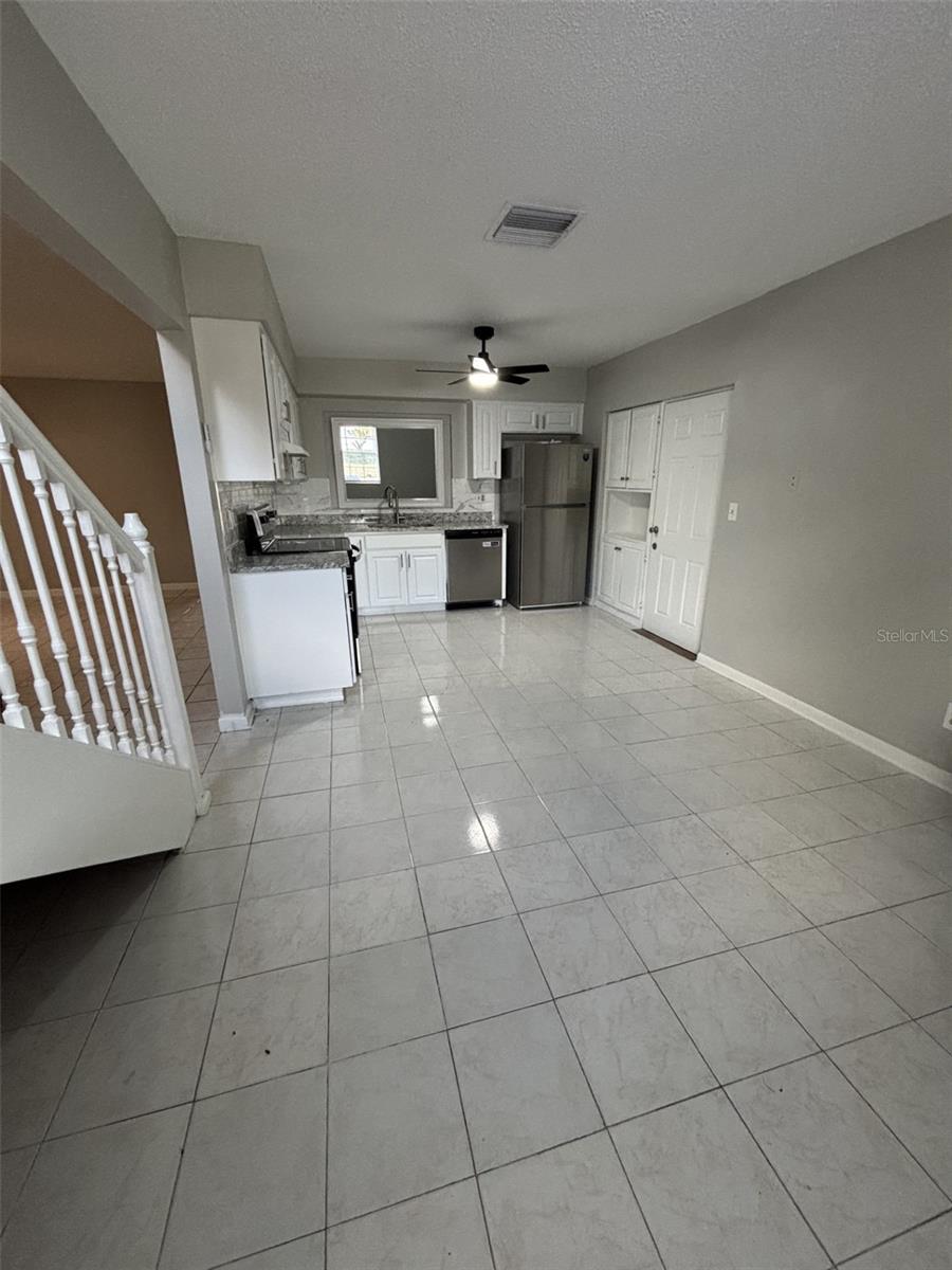 PARKWOOD VILLAGE - Residential Lease