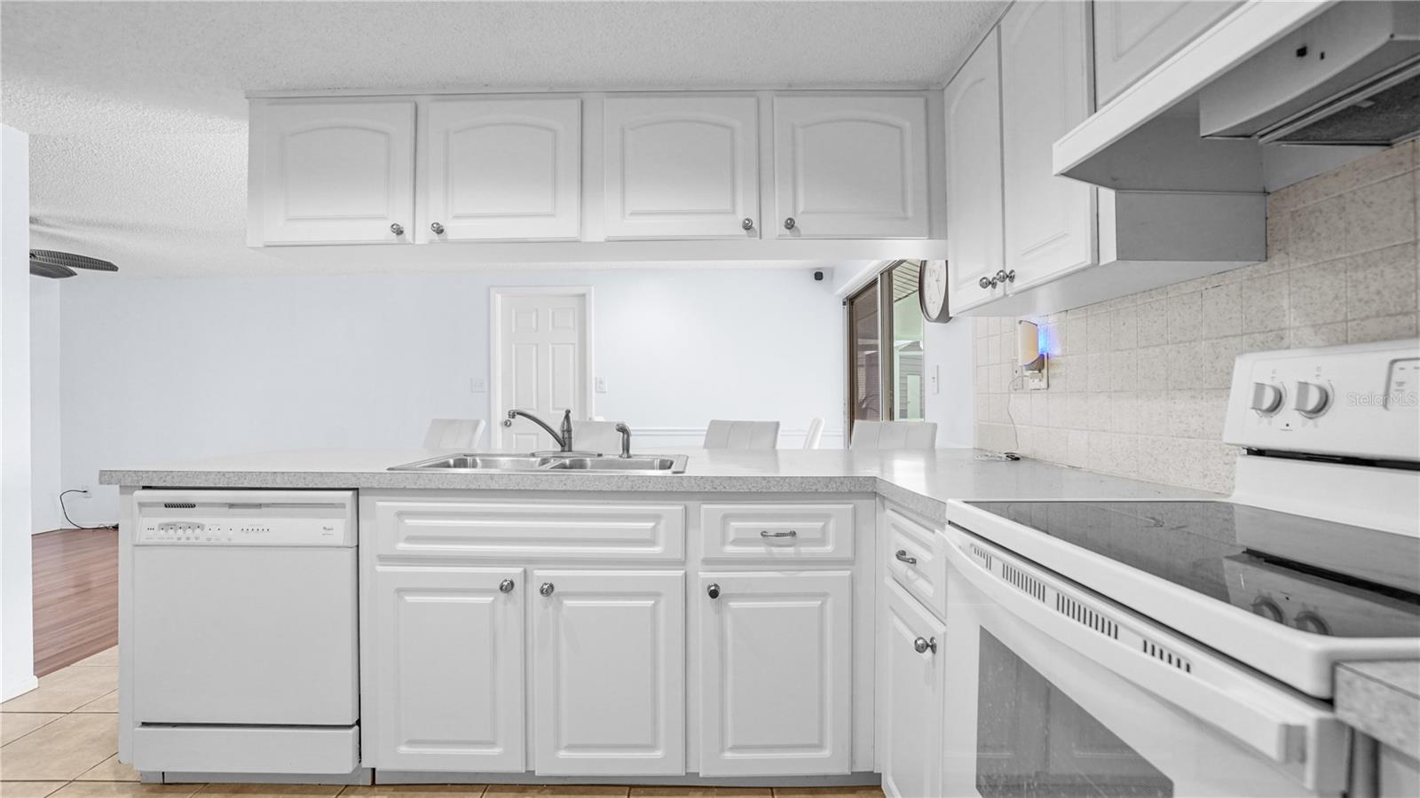 RIDGE CREST GARDENS ADD 03 - Residential