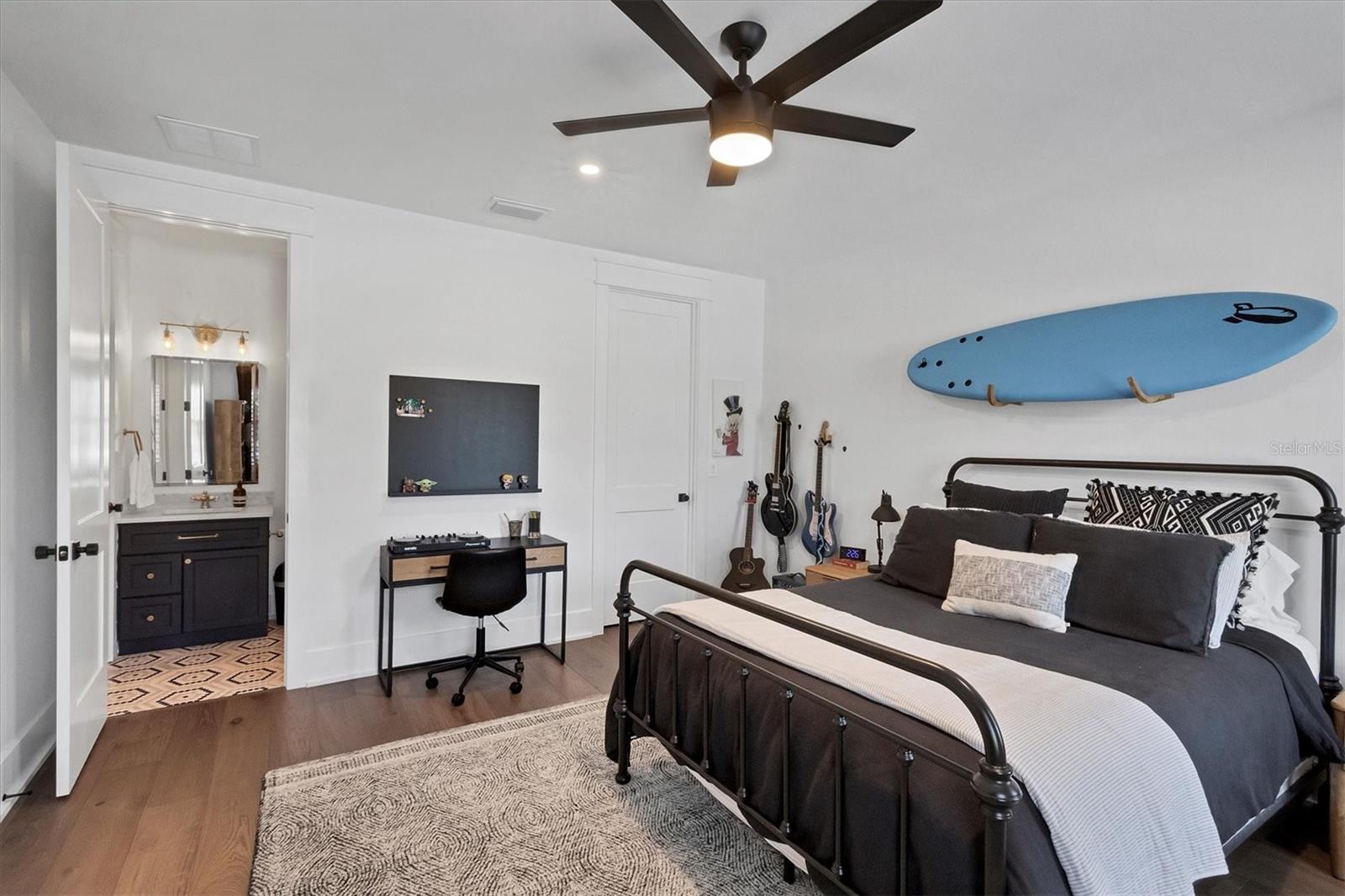 CHEROKEE PARK 2 - Residential