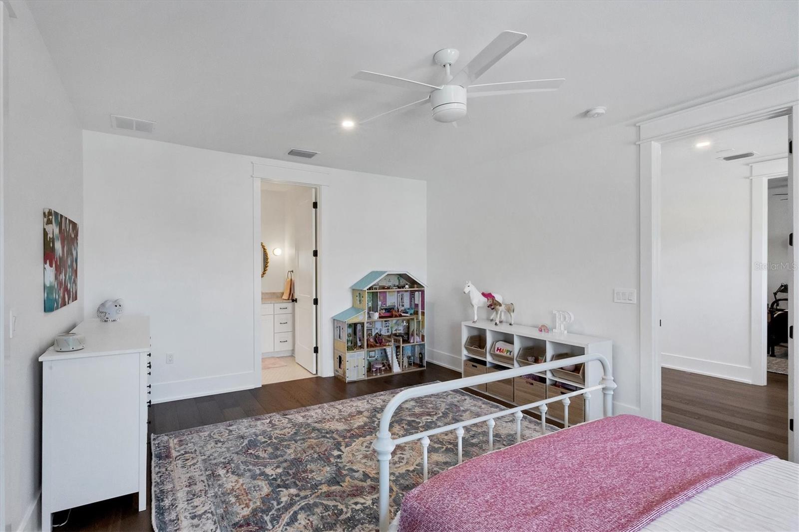 CHEROKEE PARK 2 - Residential