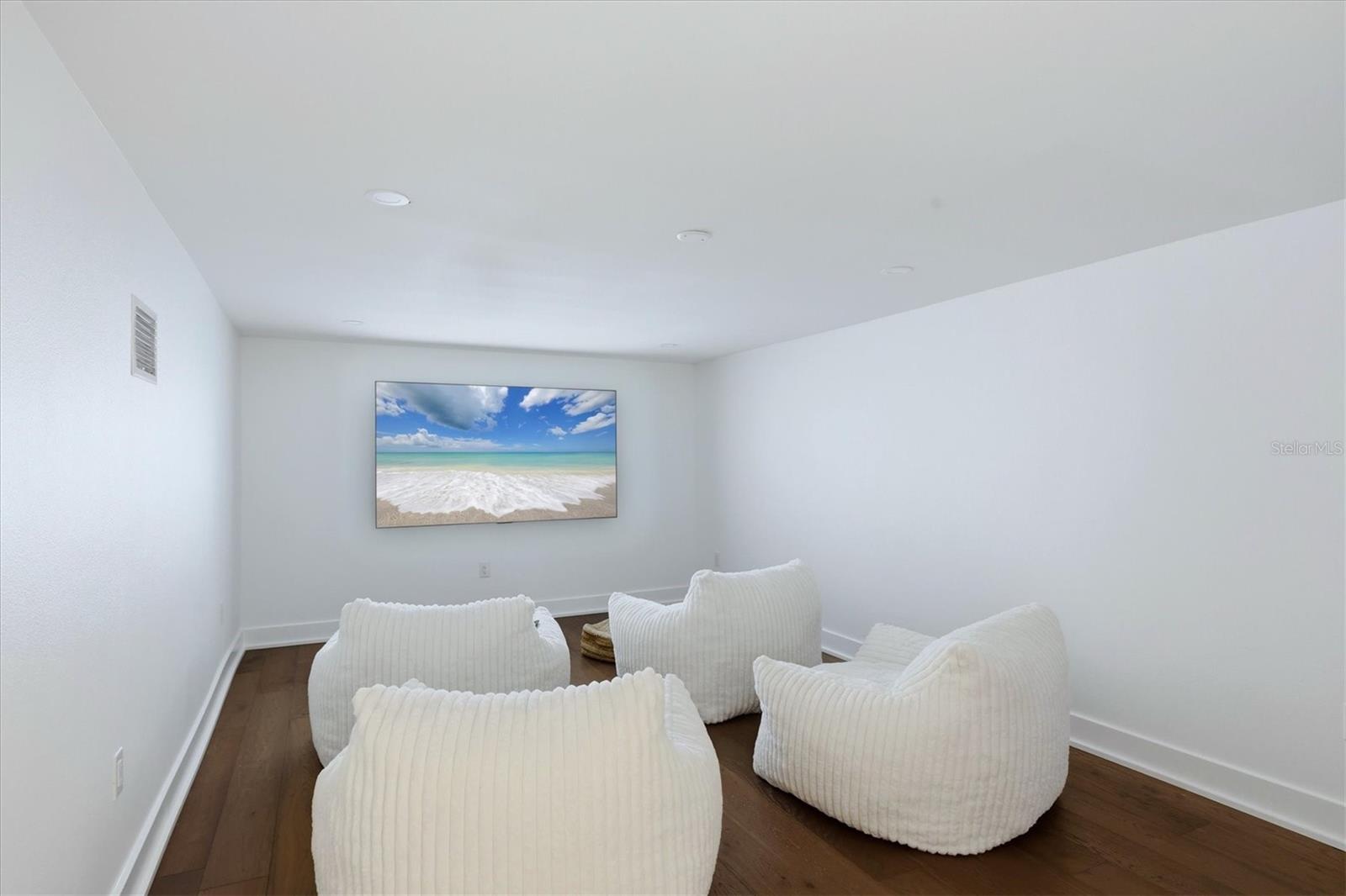 CHEROKEE PARK 2 - Residential