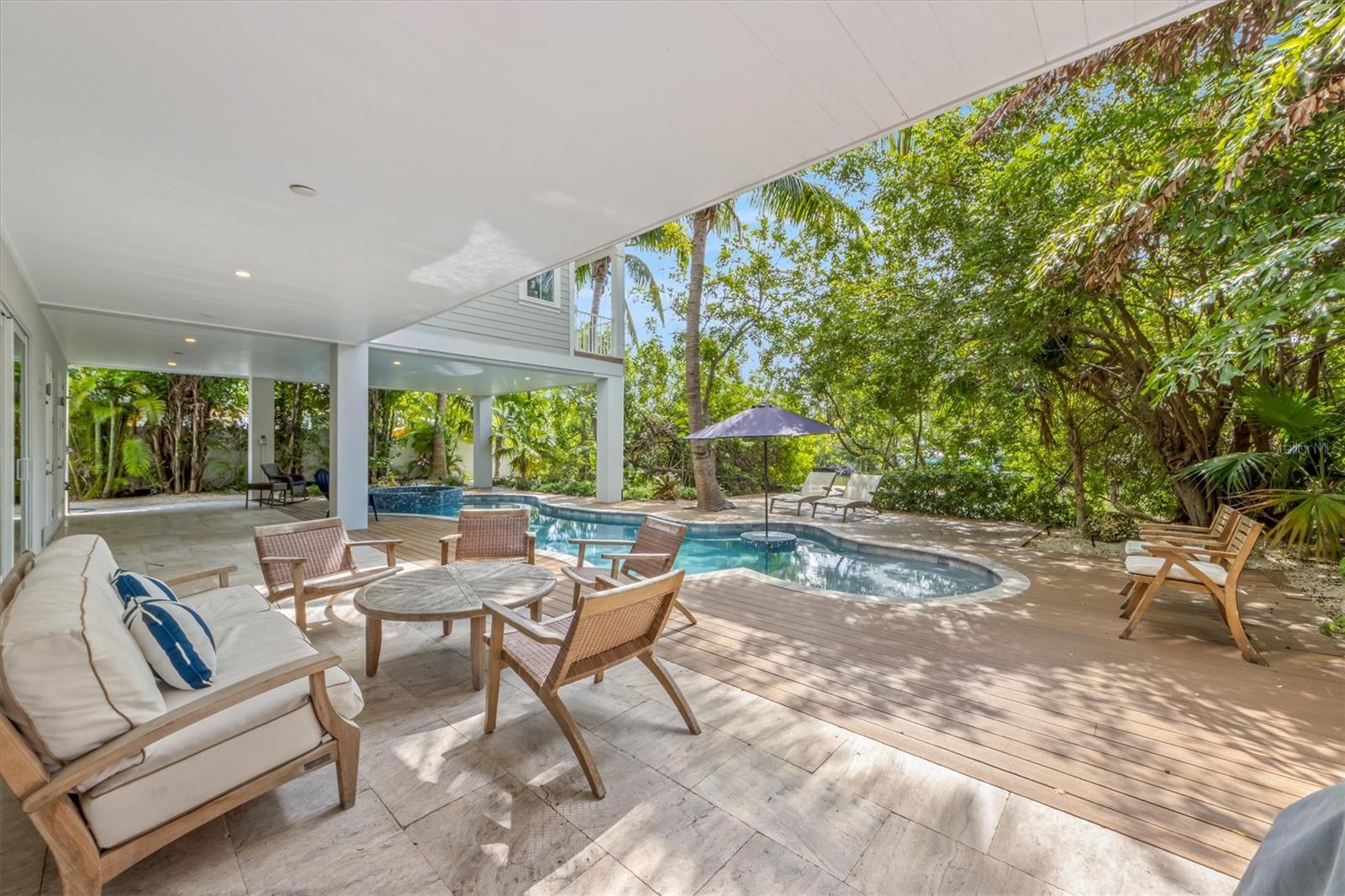 LUANA ISLES - Residential