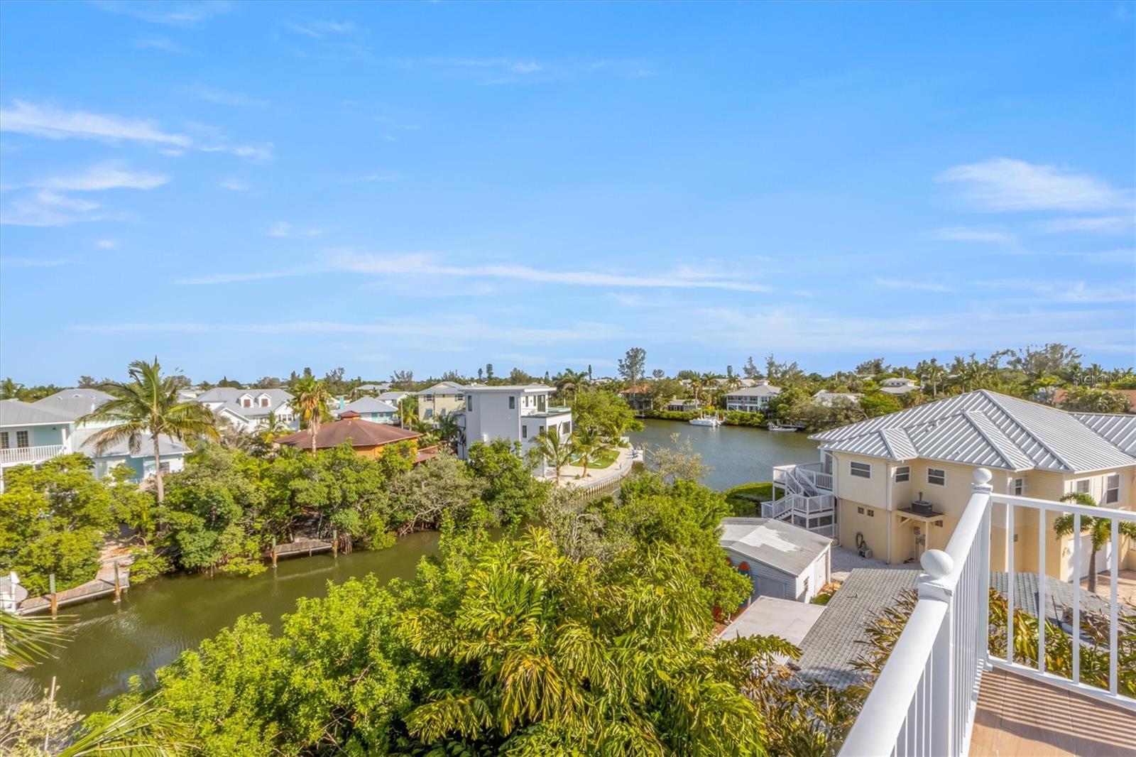 LUANA ISLES - Residential