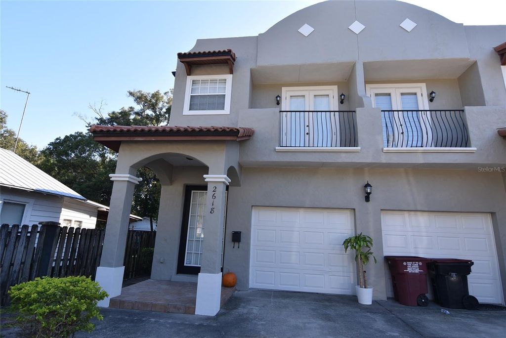 Photo of 2618 E Central Boulevard, Orlando, FL 32803 (MLS # O6417491)