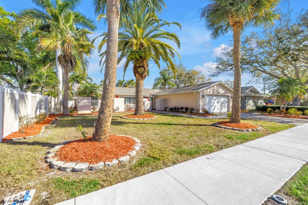 Photo of 10761 125th Avenue, Largo, FL 33778 (MLS # TB8479842)