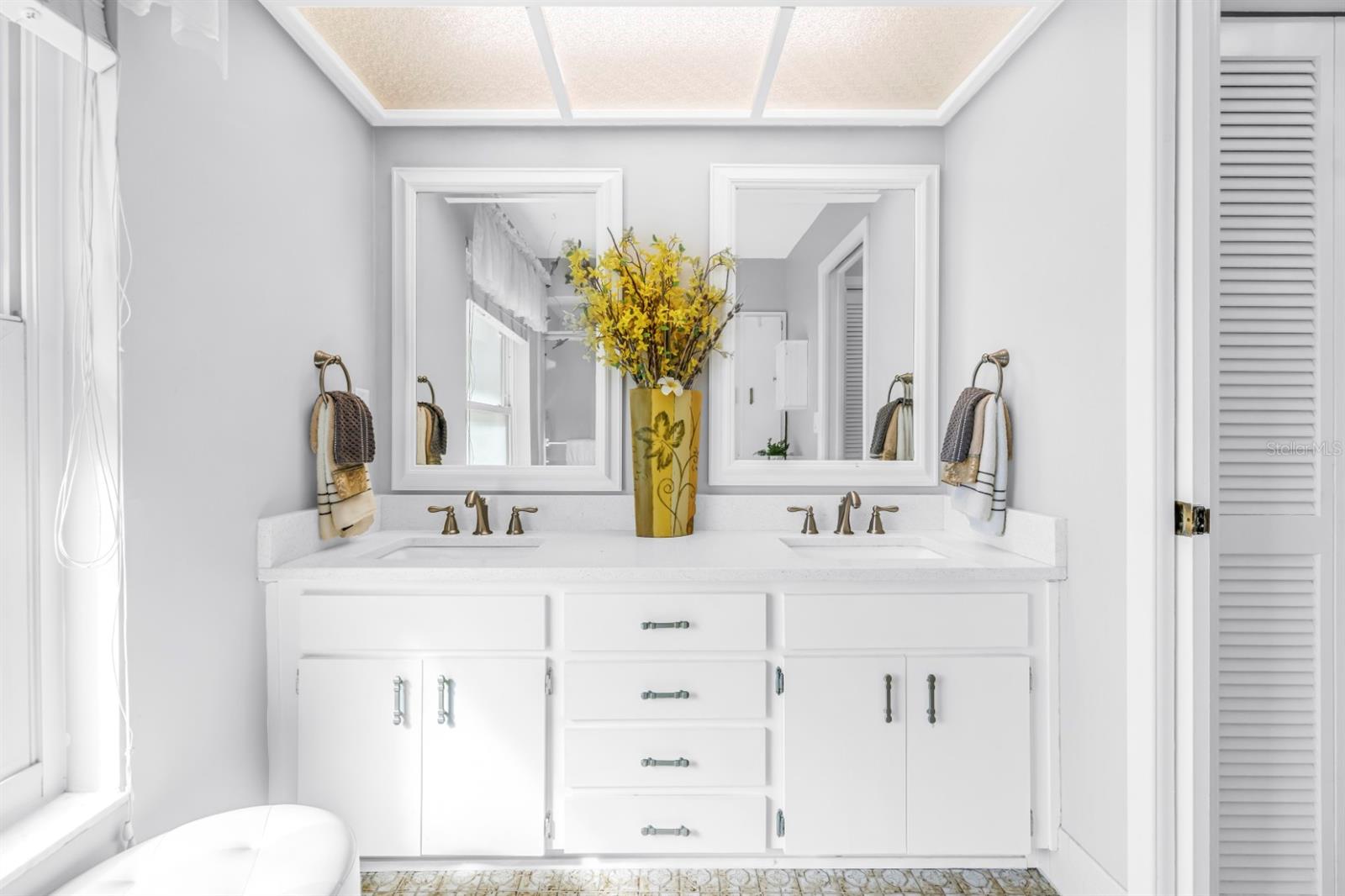 WHISPERING PINES MANOR - Residential