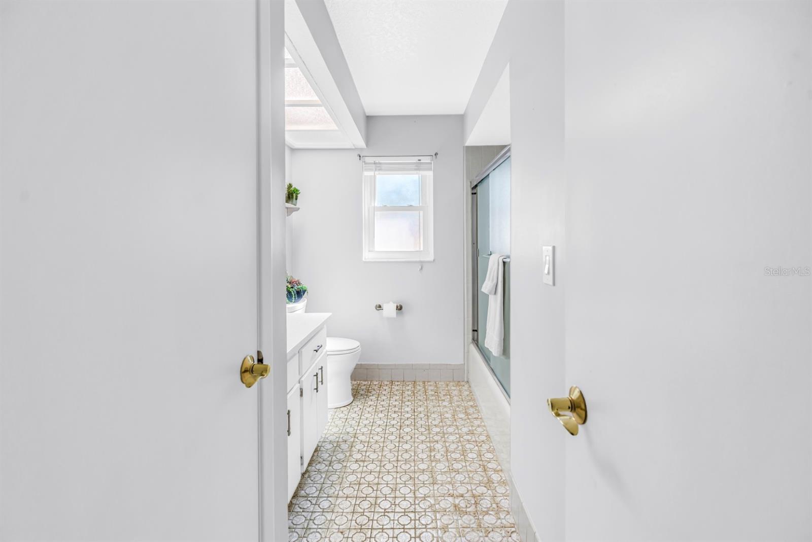 WHISPERING PINES MANOR - Residential