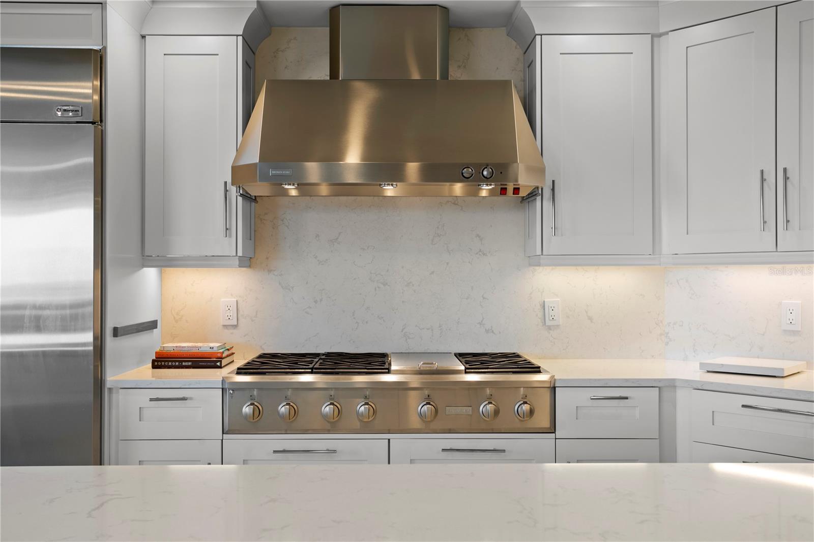 400 BEACH DRIVE CONDO - Residential