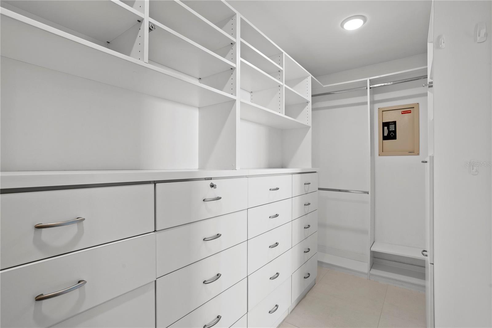 400 BEACH DRIVE CONDO - Residential