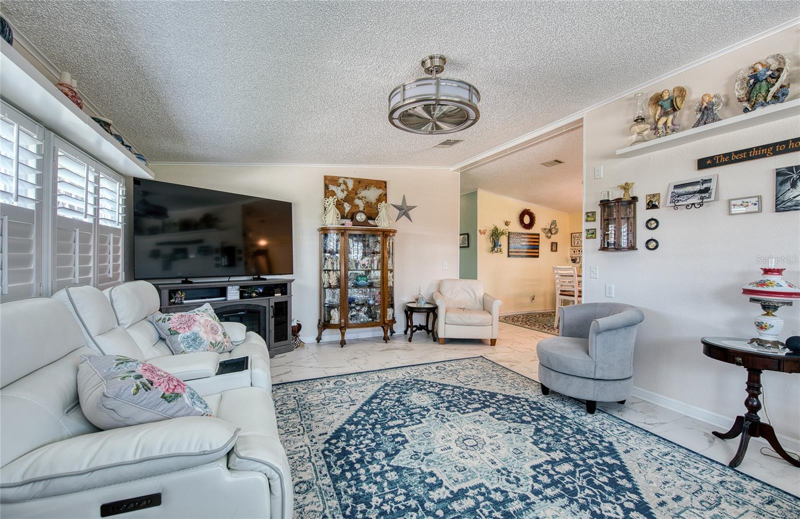 214 DOLPHIN DRIVE N