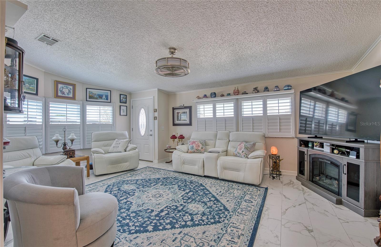 214 DOLPHIN DRIVE N