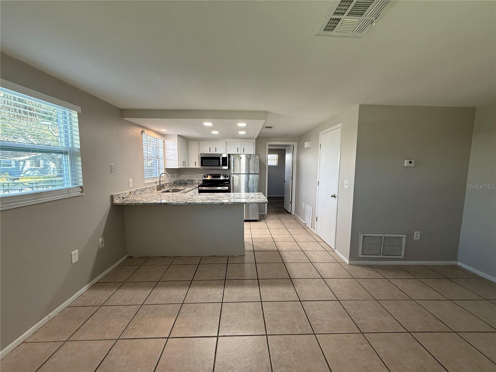 NOKOMIS - Residential Lease