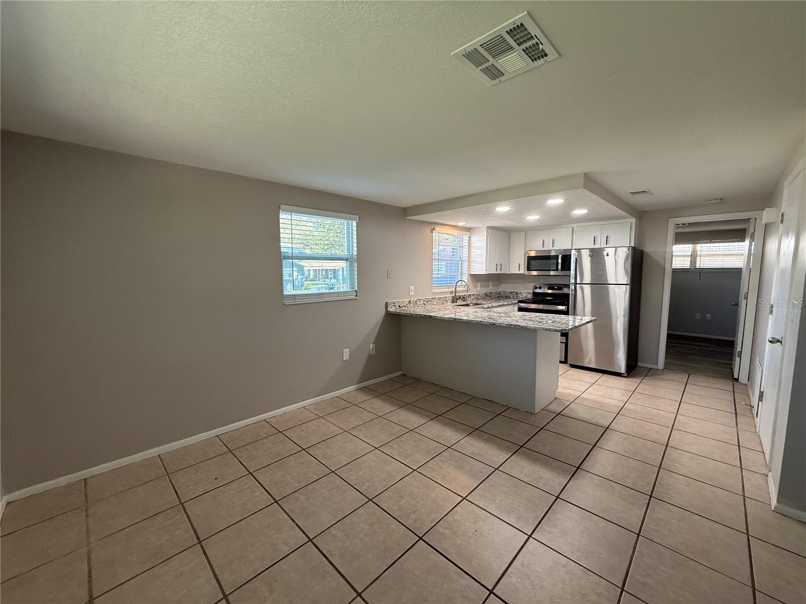 NOKOMIS - Residential Lease