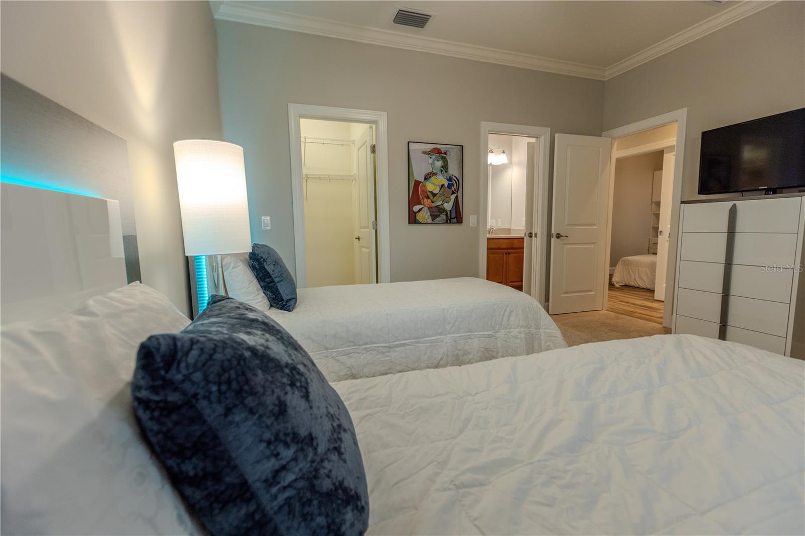 ESPLANADE BY SIESTA KEY - Residential Lease