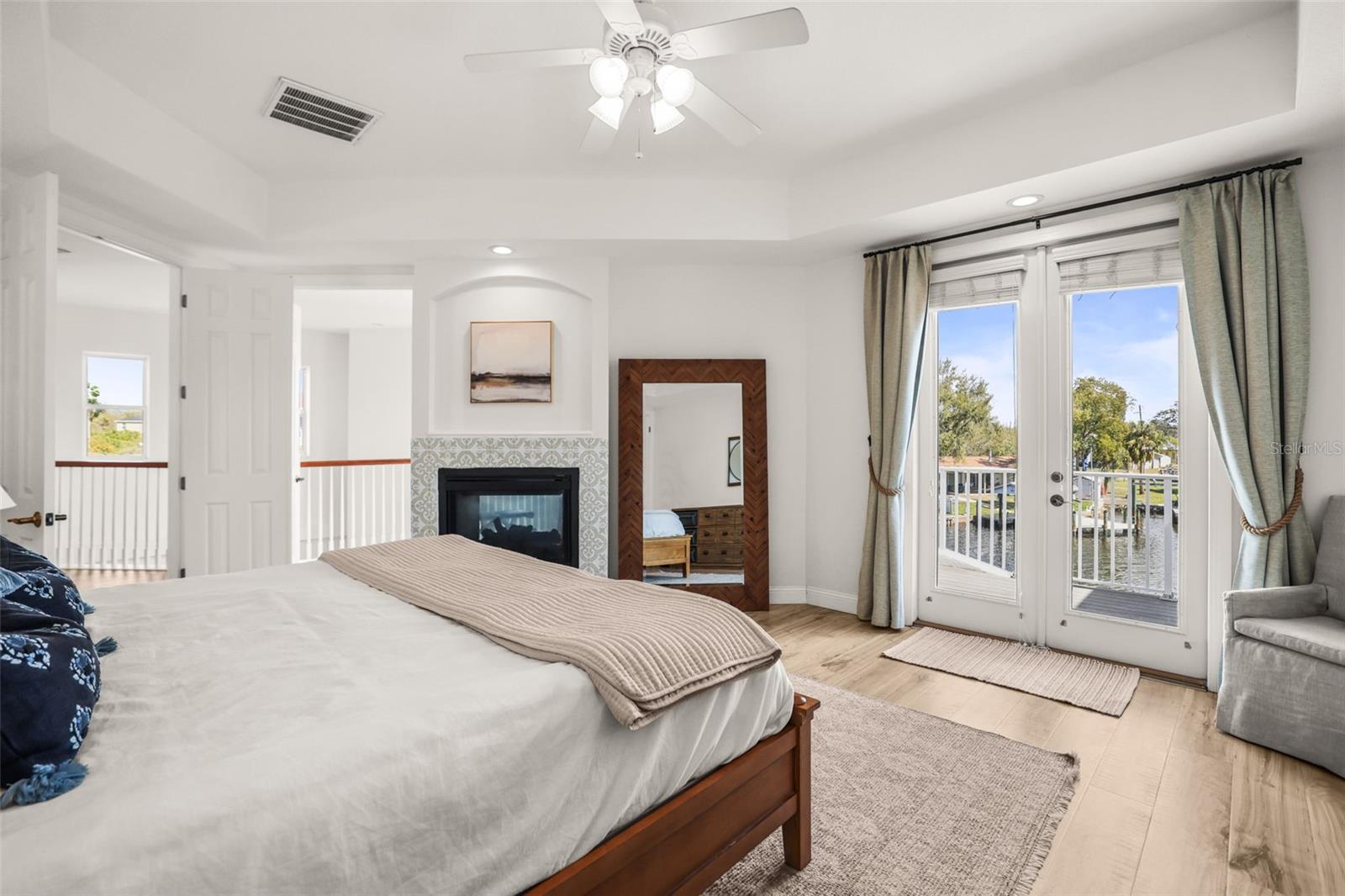 WHITCOMB POINT - Residential