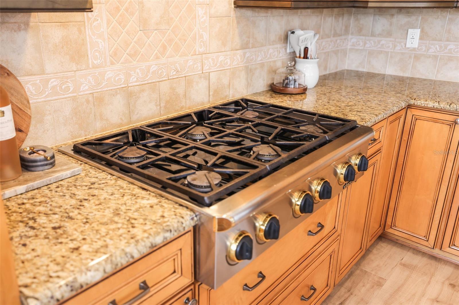 WHITCOMB POINT - Residential