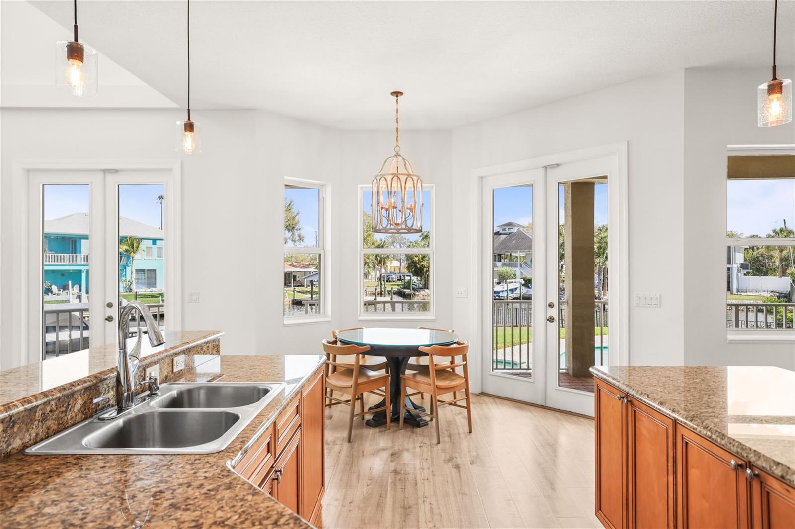 WHITCOMB POINT - Residential